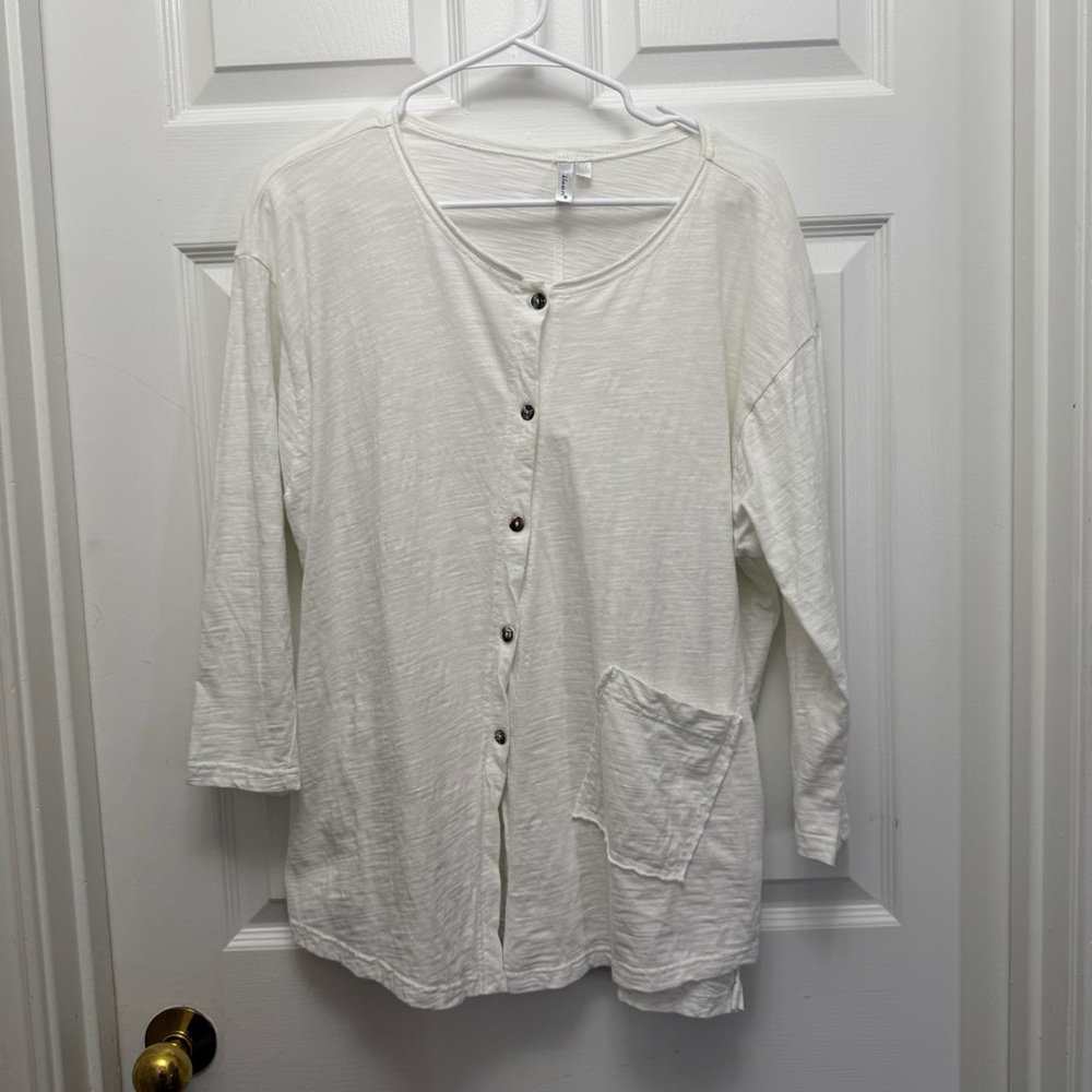 Kleen Women's White Button-Up Top